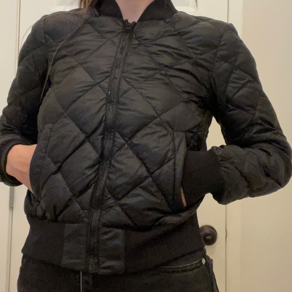 Aritzia Parklife Packable Puffer - Picture 2 of 5